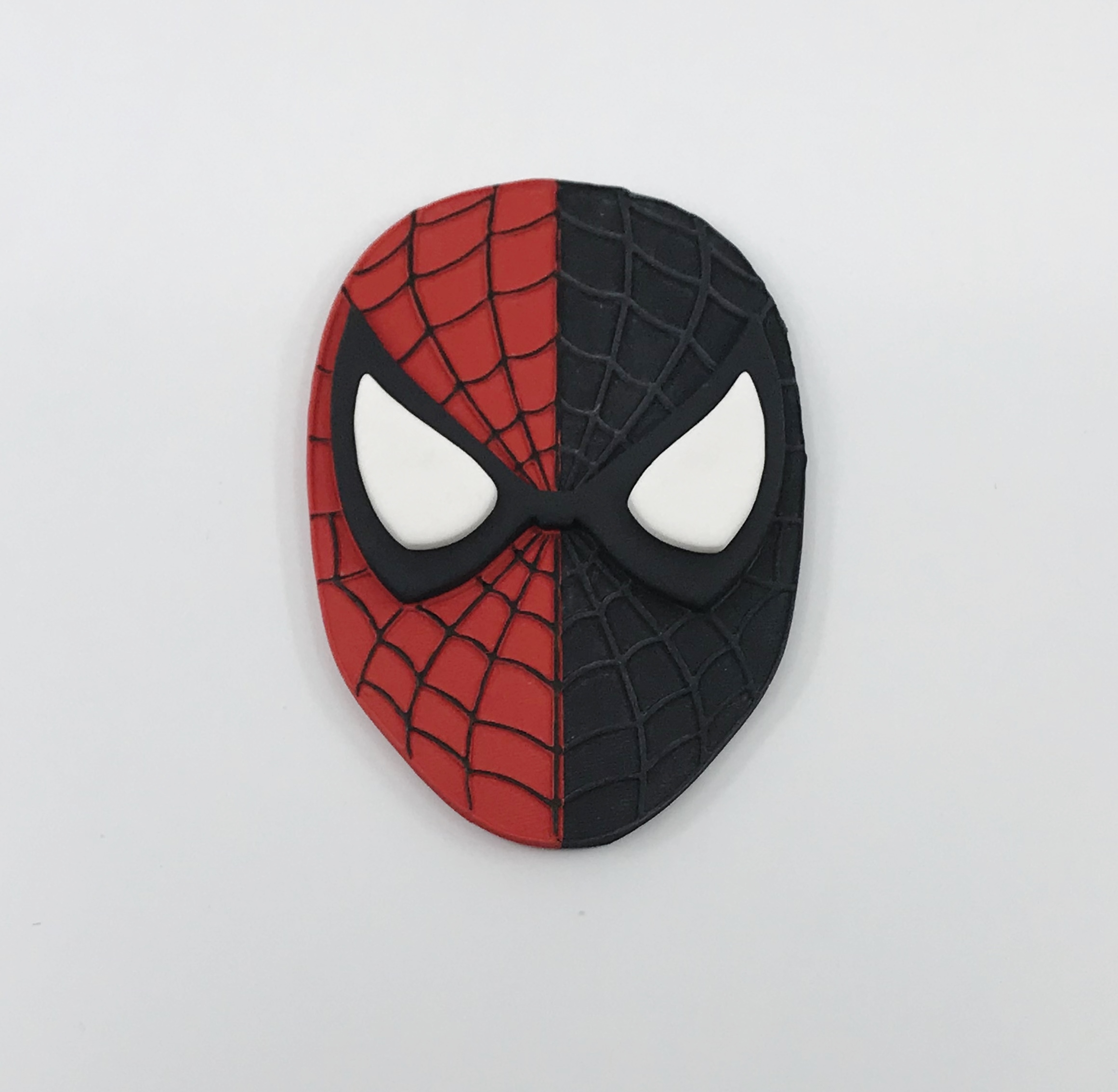 Spiderman Face – Half Red / Half Black – approx 14cm | Sugarcraft Shop